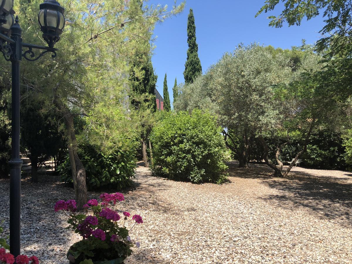 Domaine De Beaumont Villa Agde Exterior photo